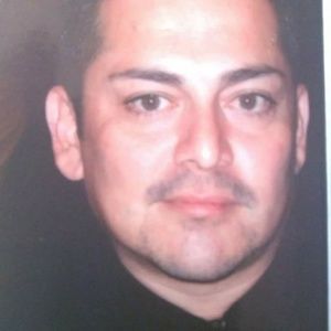 Meet your Posher, Carlos